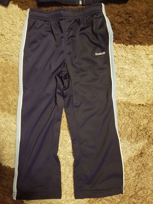 Комплект за момче Reebok.Оригинален, внос от Германия.4-5 г
