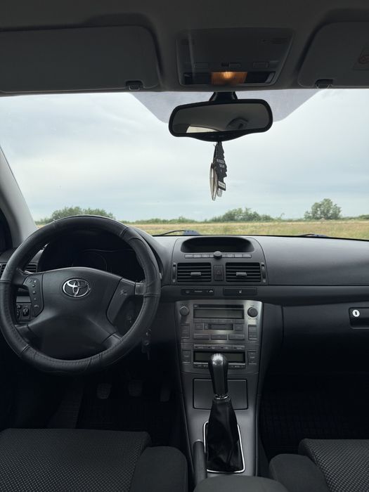 Toyota Avensis 2.0