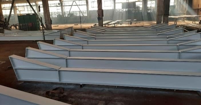 Vand hala 200 mp ipe 160 4000 euro confectie metalica