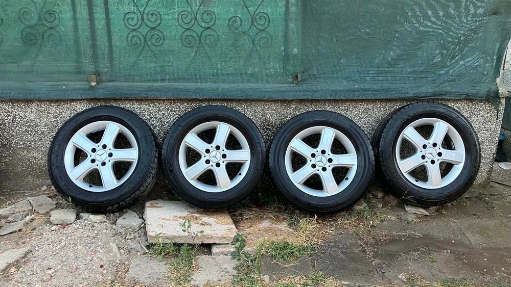4 джанти с гуми за Мерцедес Вито 205/65R/16C