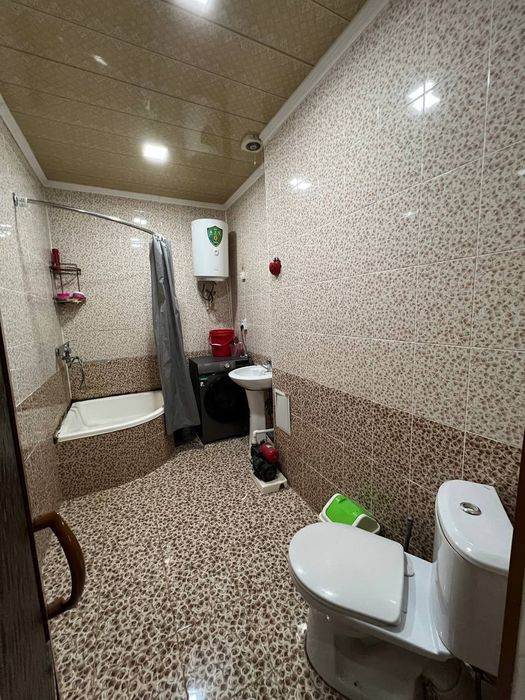 2/4/5 сотилади 75м²