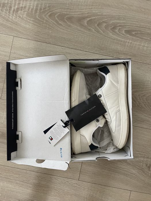 Vand adidasi Hilfiger
