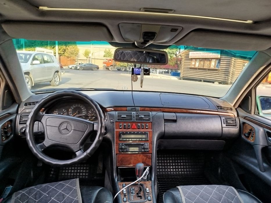 Мерседес 280 авто көлігі