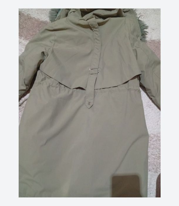 Продам новую куртку с мехом теплую