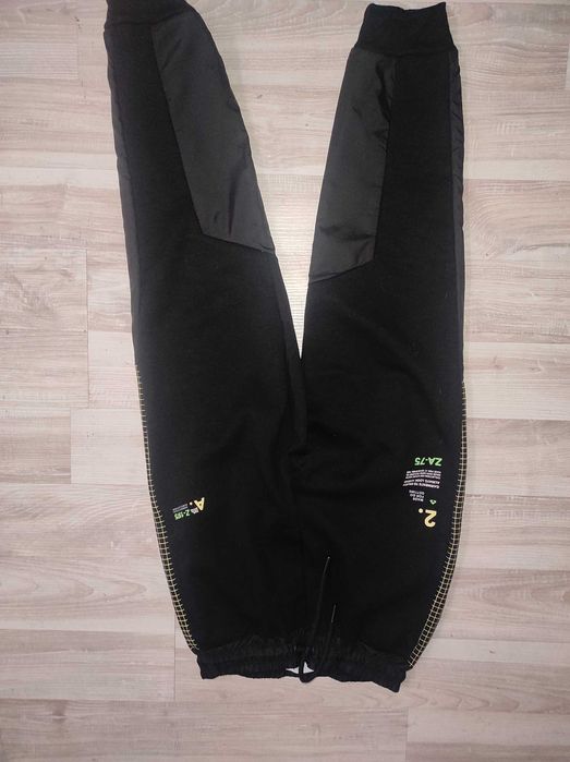 Нови долнища *Zara"