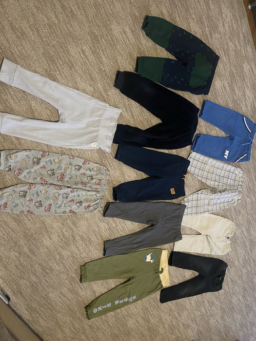 Pantaloni baietel marimea 92