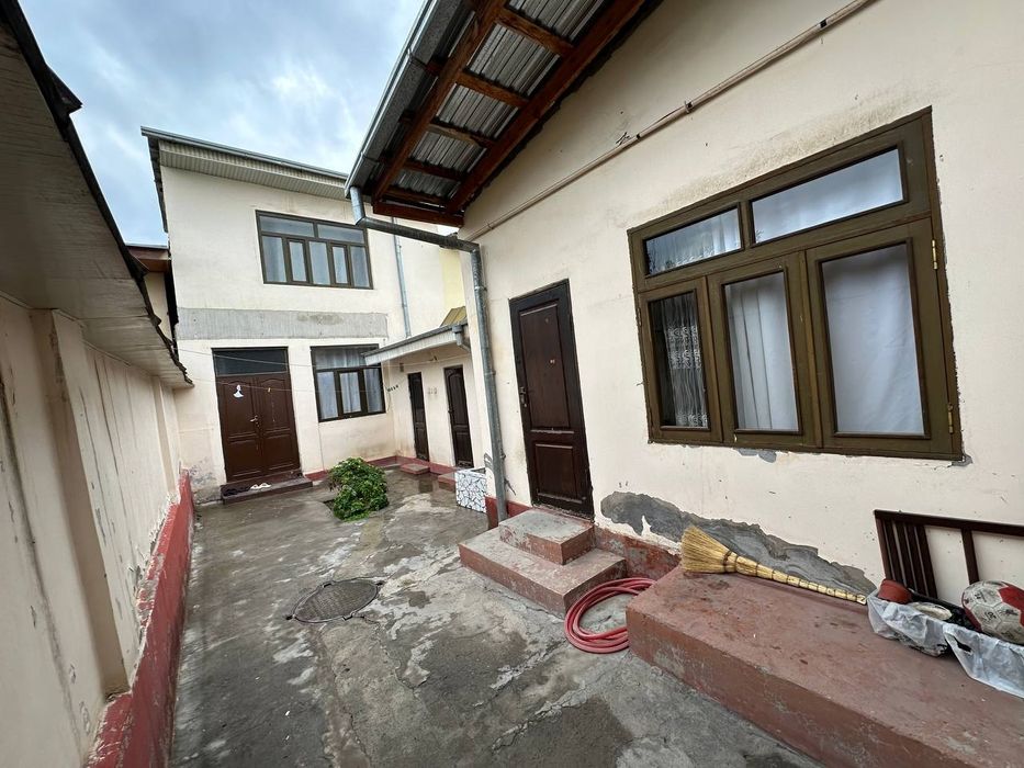 Продаётся дом 2 сот 4 комнаты Мирабадский район Американская школа