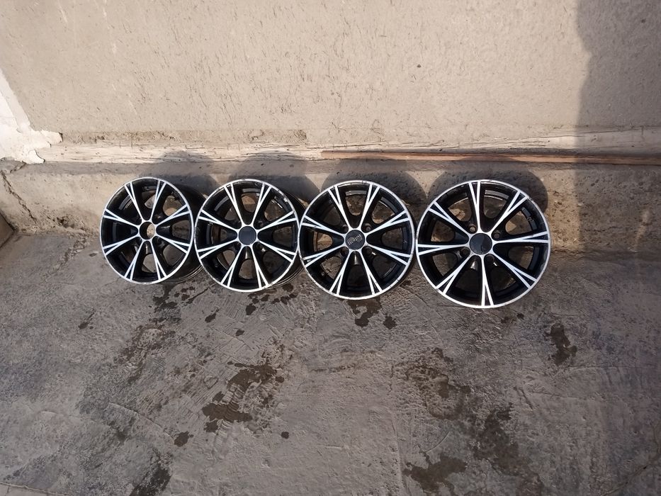 Диска сотилади размер 13