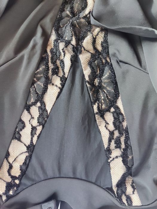 Черен стилен гащеризон на ,,Алеса"с гол гръб