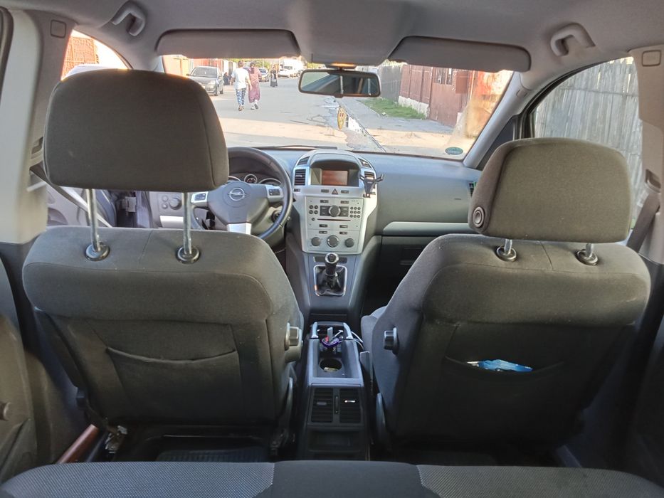 OPEL Zafira 2010 — imagine 4