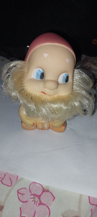 Игрушка ссси гном