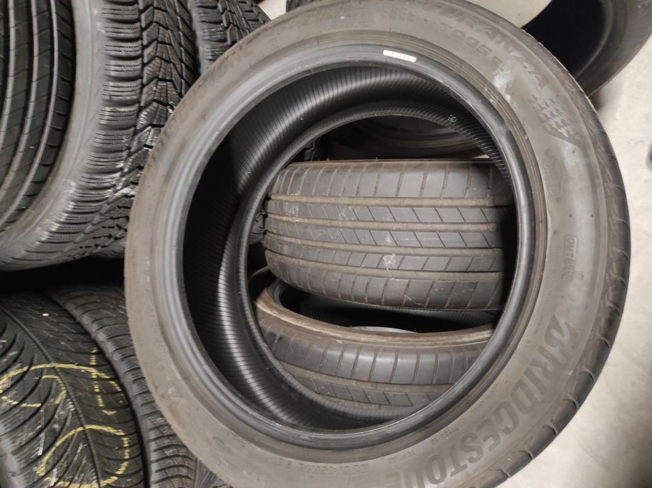 235/45/18 Bridgestone