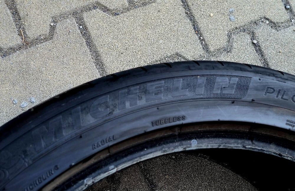 325 35 22 Michelin