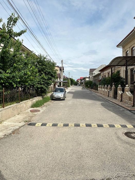 Юнус-Обод район хасанбойда хамкоробод кучасида 3 соток участка