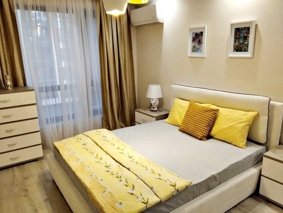 Продава се Двустаен апартамент в Пловдив, Христо Смирненски - 80 кв.м за 1932 €/кв.м - Снимка #2