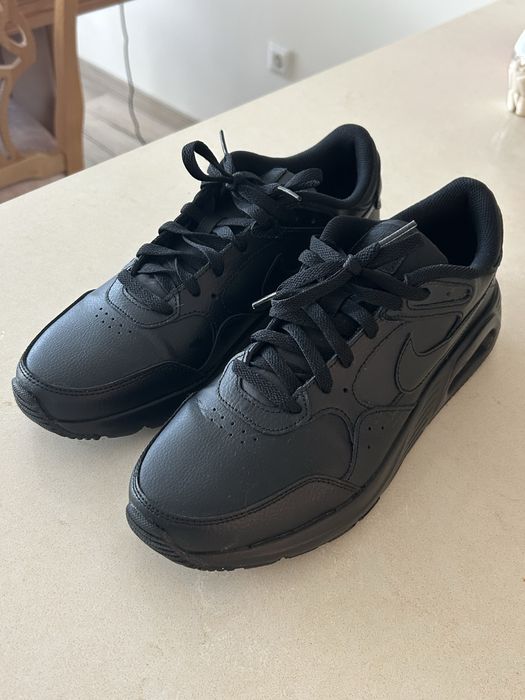 Продавам Nike Air Max SC Leather „Triple Black“. Размер 44,5