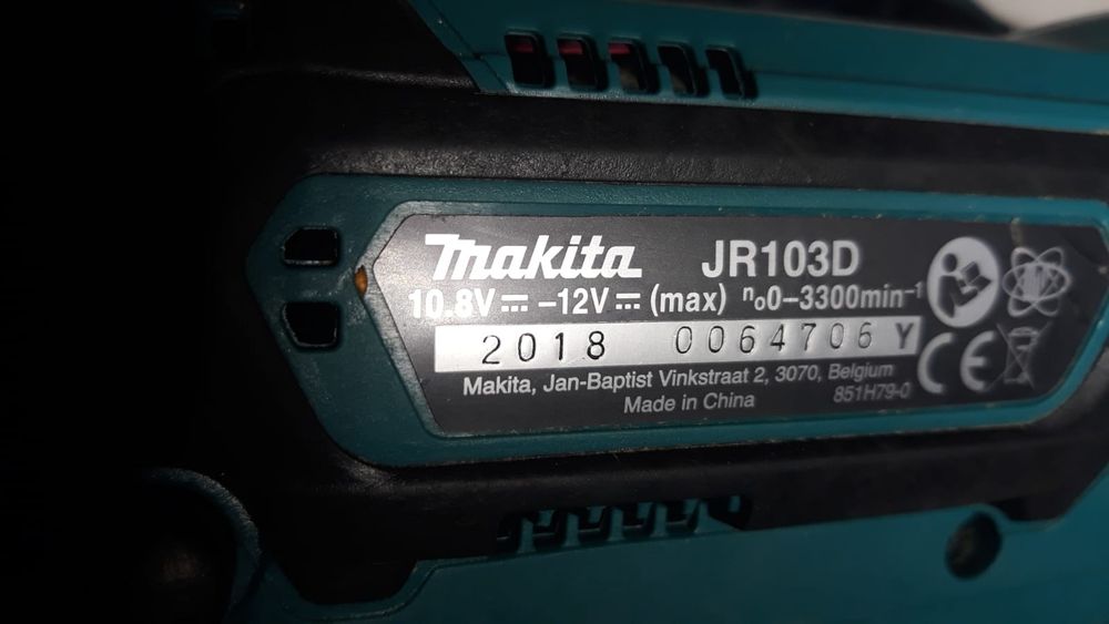 Makita  filetanta  ferastrau sabie 10,8 V