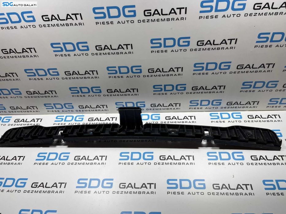Suport Ghidaj Central pentru Bara Spoiler Spate Volkswagen Golf 5 Hatchback 2004 - 2008 Cod 1K6807863