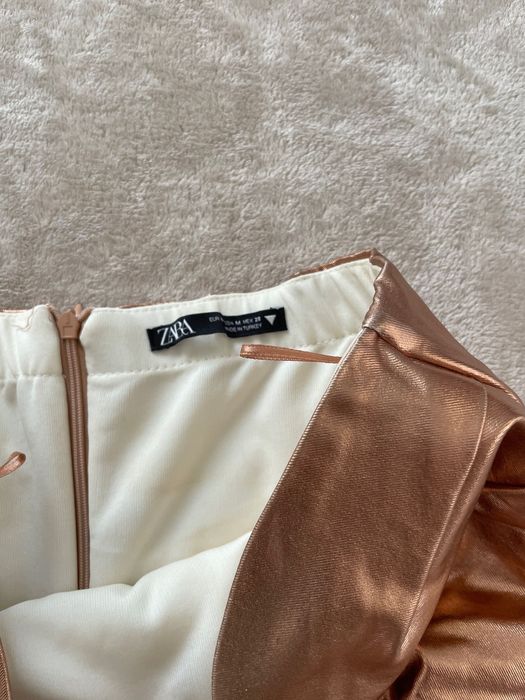 рокли носени 1 път за повод