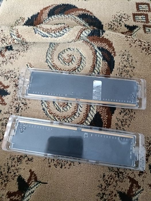 Продаю плашки ( ОЗУ)