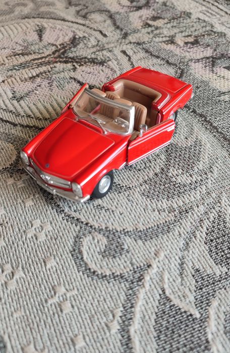 (Machete) Masinute metalice impecabile