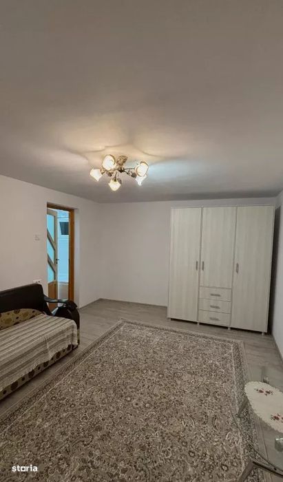 Ap 1 camera in zona Bucsinescu, la casa