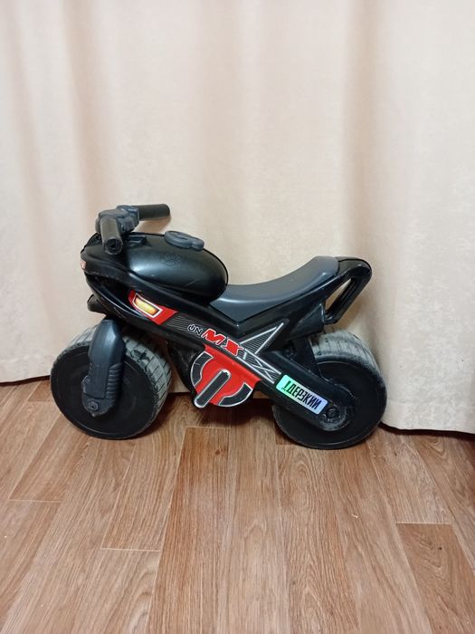 Продам детский мотоцикл , беговел. Торг