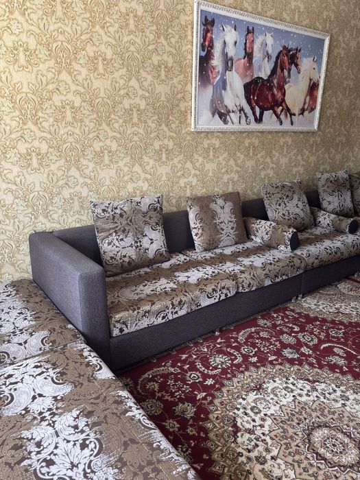 Диван в хорошем состоянии