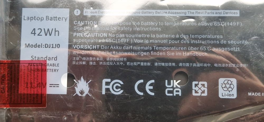 Acumulator laptop model DJ1J0, nou, sigilat, nefolosit
Dell Latitude 7290
Dell Latitude 7380
Dell Latitude 7390
Dell Latitude 7480
Dell Latitude 7490
