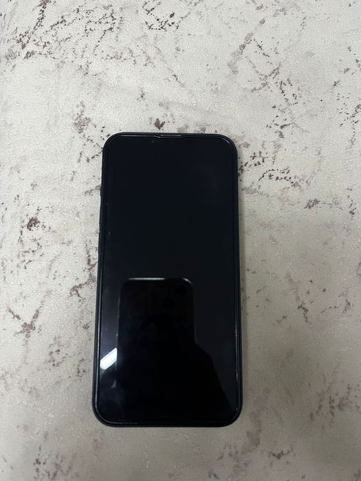 Продам iPhone 13