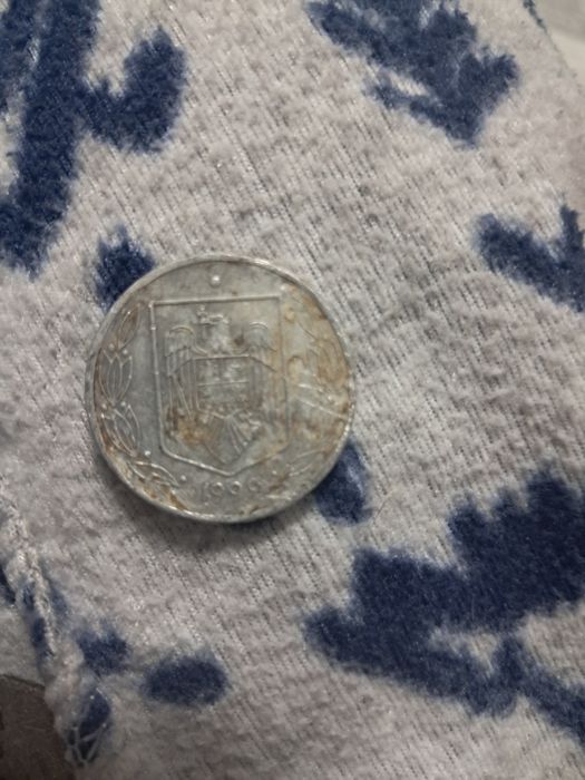 Vreau sa vând bani vechi