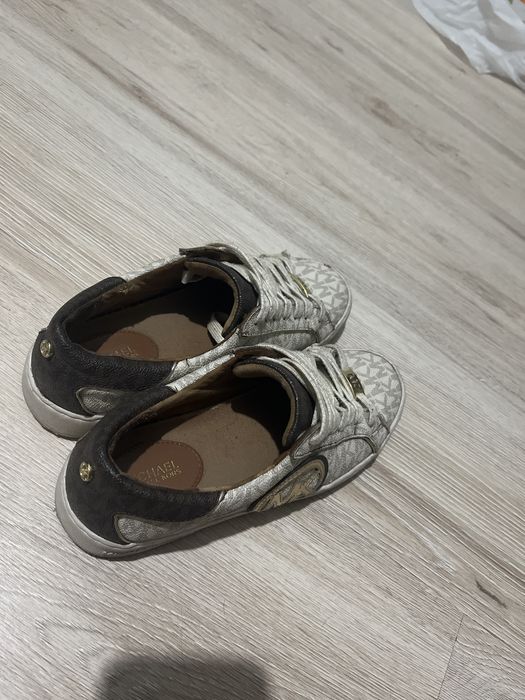 Кроссовки  Michael Kors