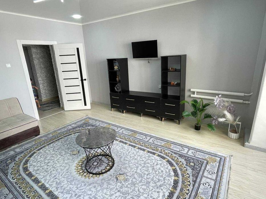 Парк Анхор ропарасида 3 хона зур жойда уй сотилади