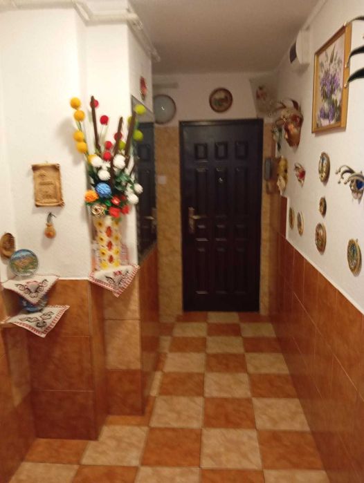 Apartament 3 camere cartier Stefan cel Mare