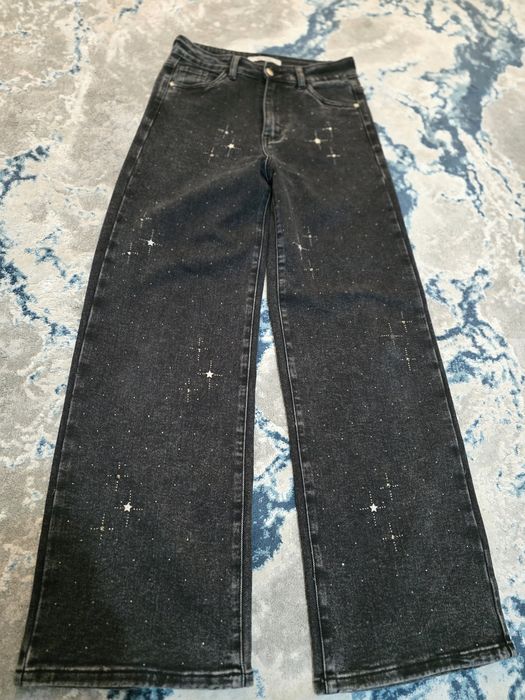 Blugi negri cu pietricele