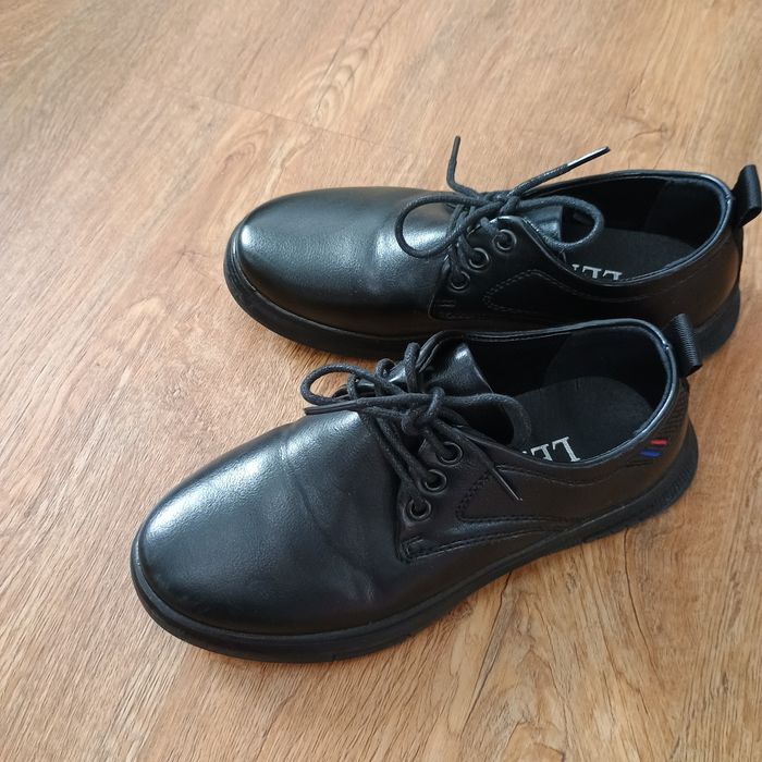 Vând papuci băieți mărimea 32, evenimente, incaltaminte