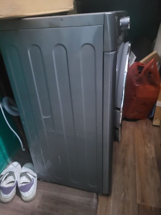 Продам стиральную машину LG