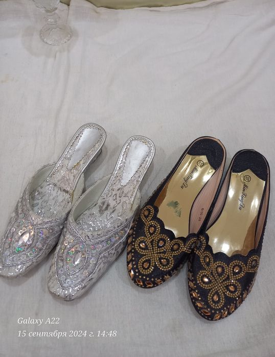 Yigitlar porno suratlarni yalayapti