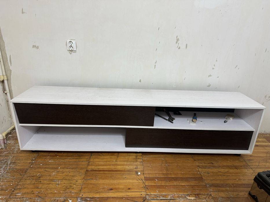 Тумбочка под телевизор