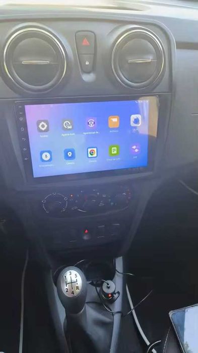 Мултимедия 9″ Android 14 за DACIA LOGAN II CARPLAY навигация RDS DSP