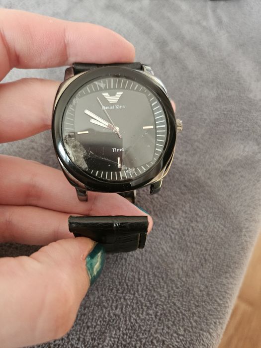 Продавам часовници по договаряне