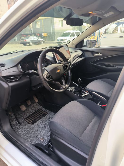 Onix sotiladi 2023 yil benzinda kraskasi tozza