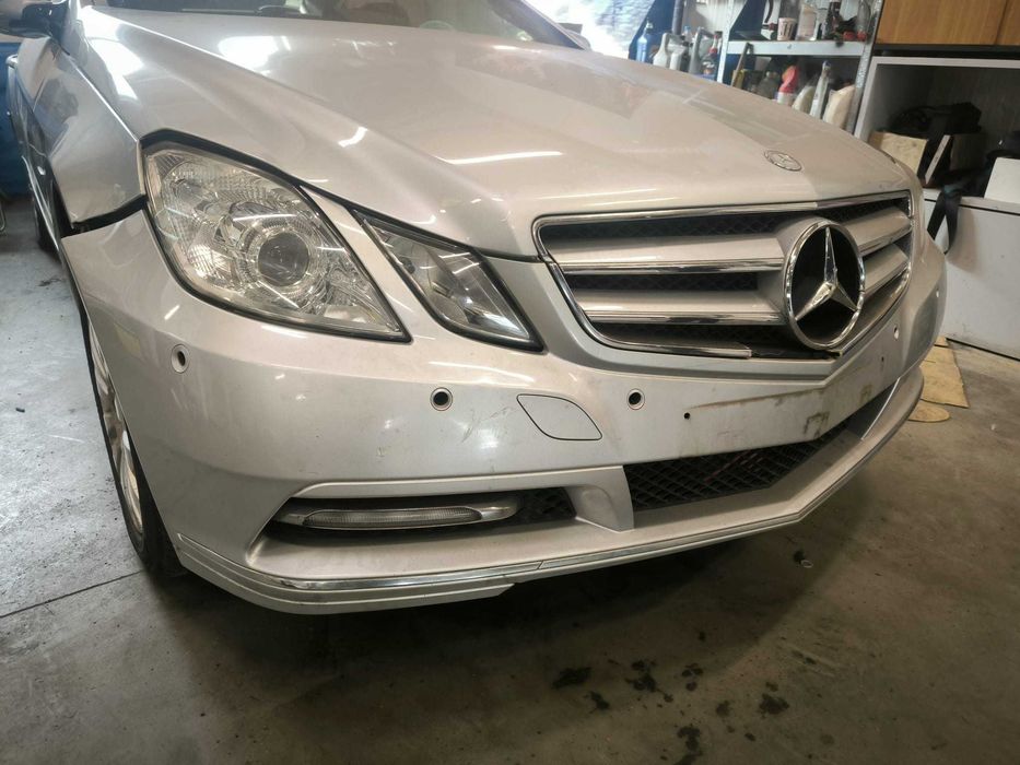 bara fata mercedes c207 e-coupe