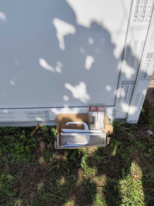 Нова, немска и качествена PVC врата.