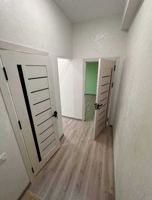 Srochno sotiladi! 1 xonali kvartira, Sergeli Bobur mahalla, 37 m²