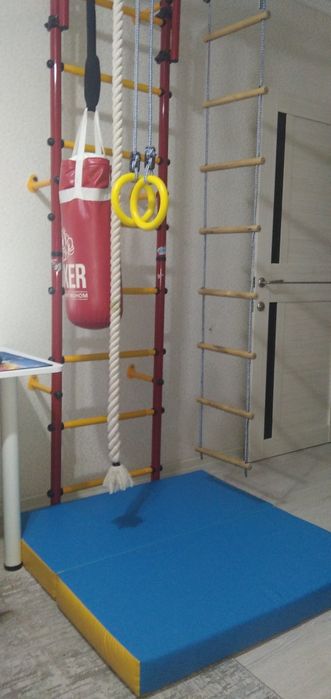 Шведская стенка в комнату