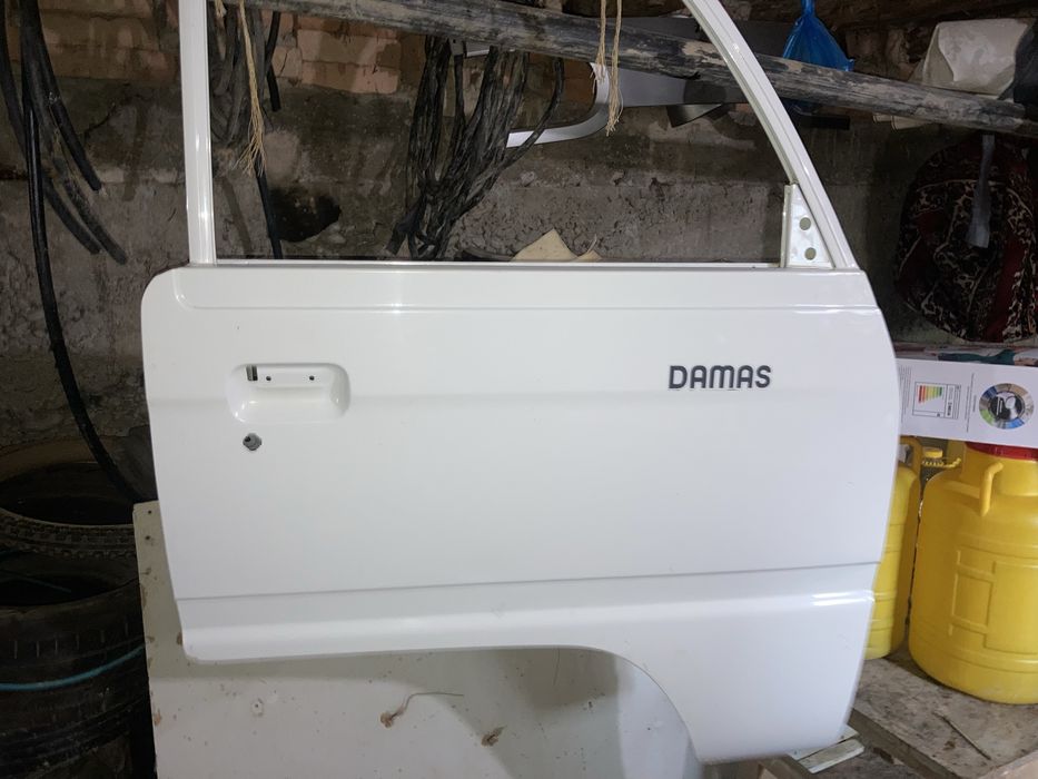 Damas eshik ong chap