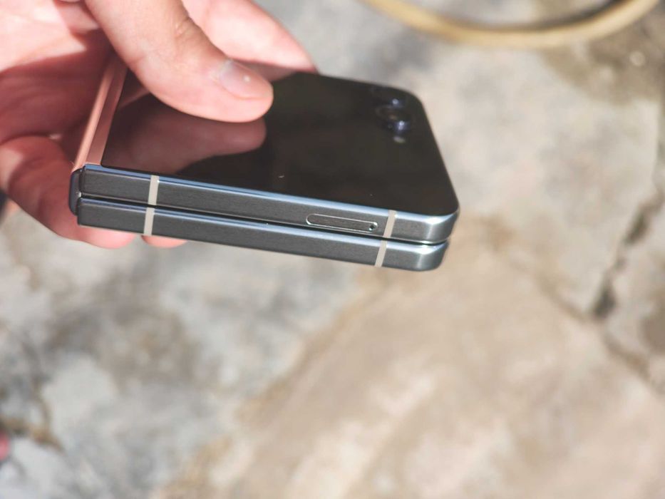 Samsung Z Flip 5