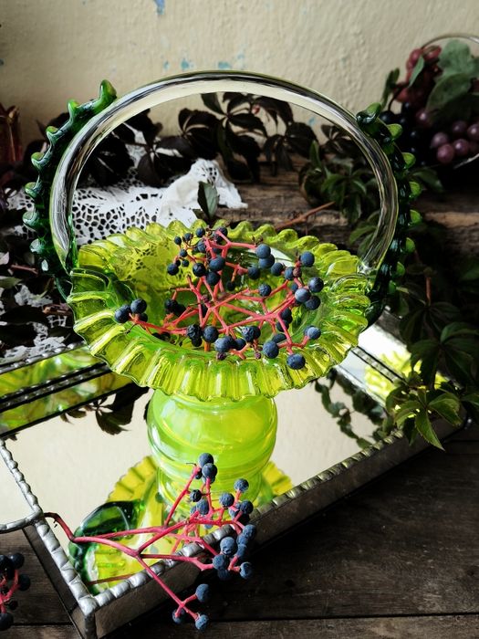 Купа/ кошница цветно стъкло