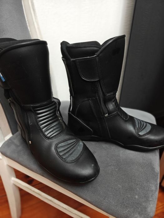 Мотобооинки кожаные